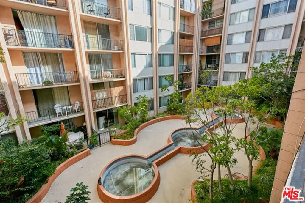 421 S La Fayette Park Place 607, Los Angeles, California 90057 home-pic-24